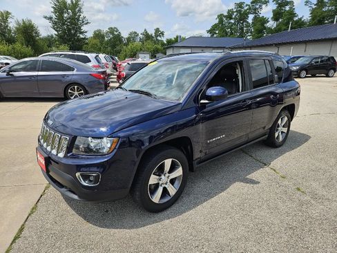 Used 2017 Jeep Compass High Altitude AWD/4WD image 3