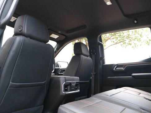 Used 2023 Chevrolet Silverado 1500 High Country image 26