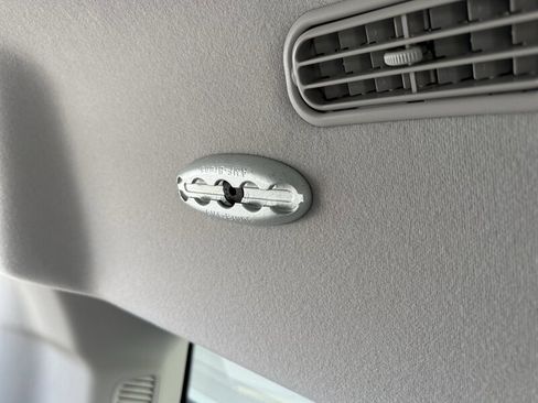 Used 2018 Ford Transit 150 XL image 22