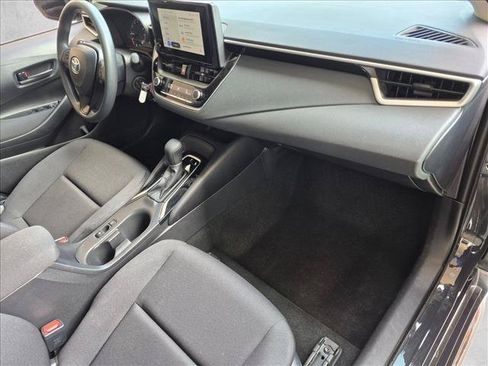 Used 2024 Toyota Corolla LE FWD image 20