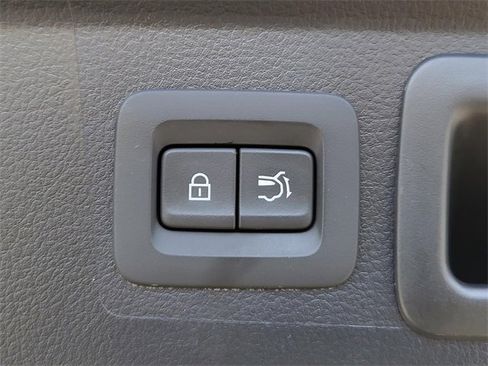 Certified 2025 MAZDA CX-50 AWD 2.5 Turbo w/ Weather Package image 12