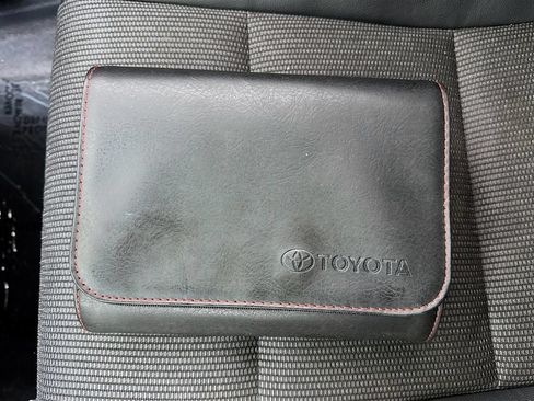 Used 2016 Toyota Corolla S FWD image 33