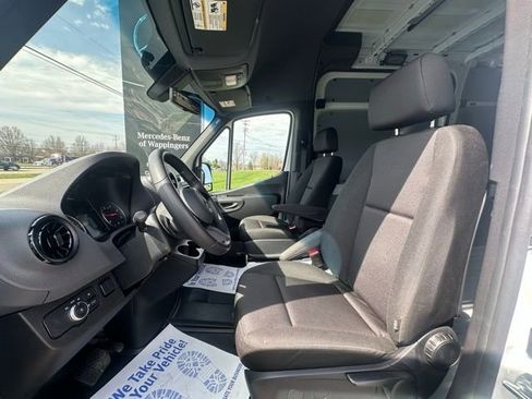 Used 2026 Mercedes-Benz Sprinter 2500 image 16
