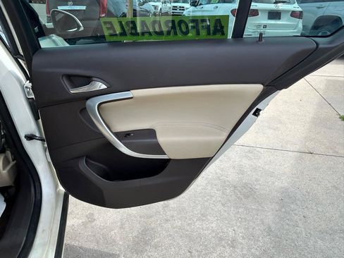 Used 2013 Buick Regal Premium FWD image 15