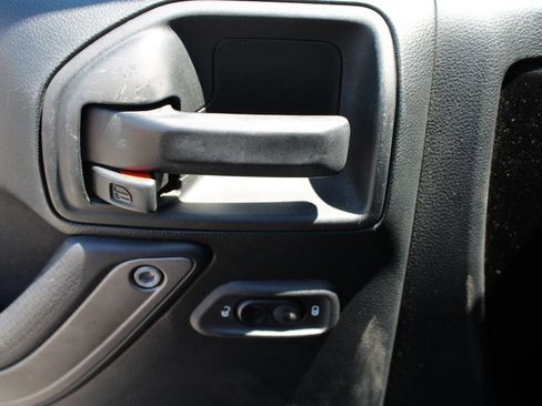 Used 2018 Jeep Wrangler Sport AWD/4WD image 26