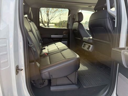 Used 2025 Ford F250 Lariat w/ Lariat Ultimate Package image 41