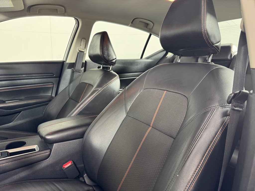 Used 2022 Nissan Altima 2.5 SR FWD image 11