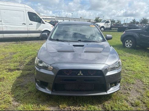 Used 2010 Mitsubishi Lancer Evolution SE AWD/4WD image 2