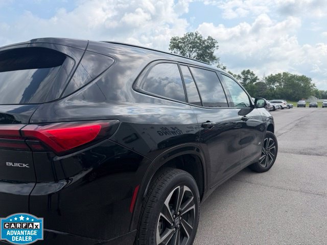 Used 2025 Buick Enclave Sport Touring FWD image 3