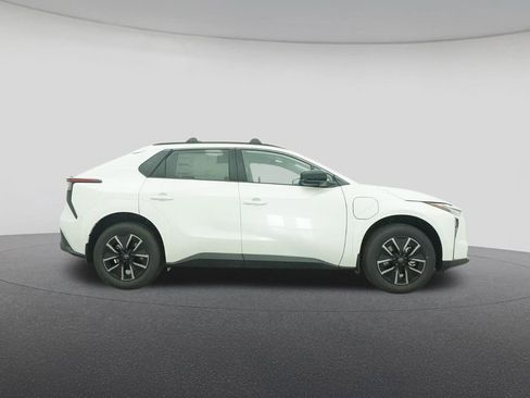 New 2026 Toyota bZ XLE Plus image 27