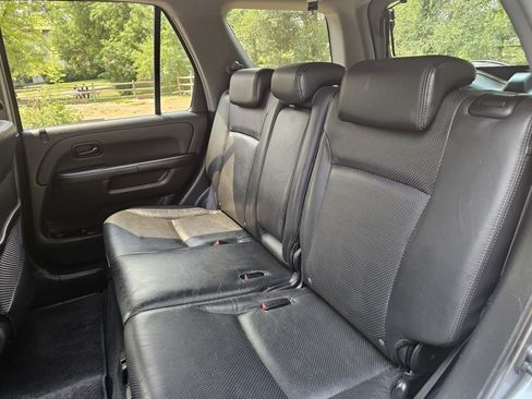 Used 2005 Honda CR-V EX image 26