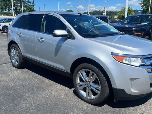 Used 2014 Ford Edge Limited FWD image 2