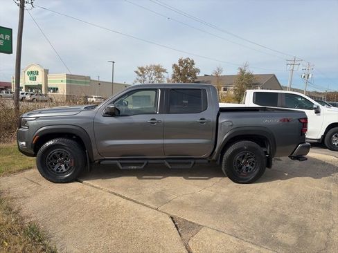 New 2026 Nissan Frontier PRO-4X w/ Tow Package image 3