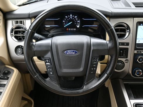 Used 2017 Ford Expedition EL XLT w/ Equipment Group 202A image 14