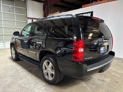 Used 2012 Chevrolet Tahoe LTZ AWD/4WD image 12