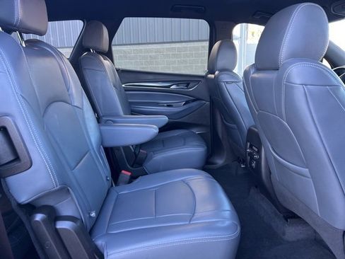 Used 2024 Buick Enclave Essence w/ LPO, Touring Package image 13