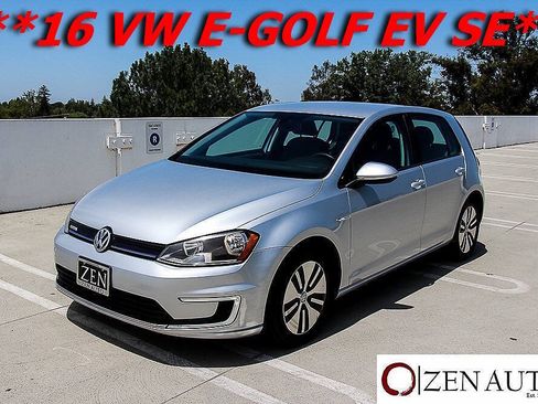 Used 2016 Volkswagen e-Golf SE FWD image 38