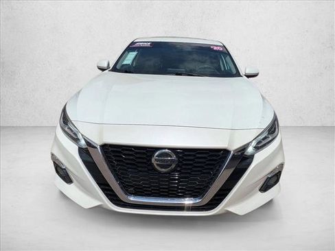 Used 2020 Nissan Altima 2.5 SV AWD/4WD image 2