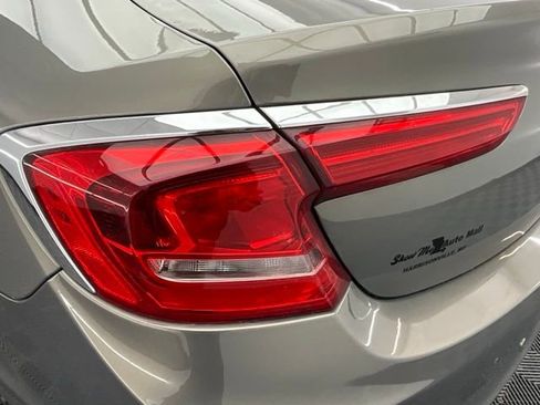 Used 2019 Buick LaCrosse Essence image 24