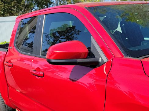 Used 2025 Toyota Tacoma SR5 image 10