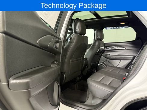Used 2023 Chevrolet TrailBlazer RS w/ Sun and Liftgate Package AWD/4WD image 14