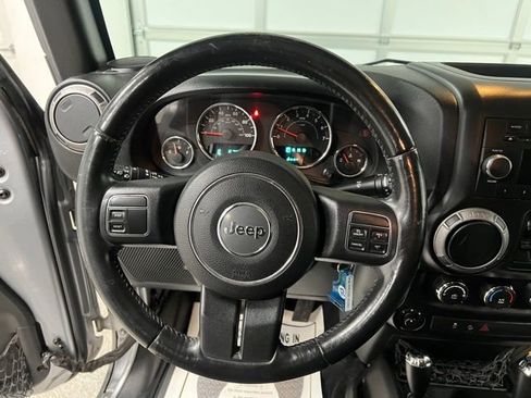 Used 2015 Jeep Wrangler Unlimited Sport w/ Quick Order Package 24S image 27