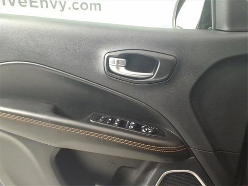 Certified 2020 Jeep Compass Limited image 28