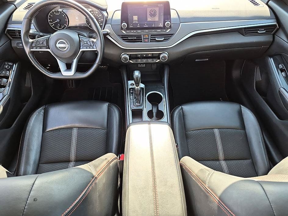 Used 2025 Nissan Altima 2.5 SR FWD image 28