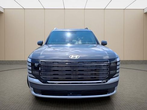 New 2026 Hyundai Palisade Calligraphy FWD image 4