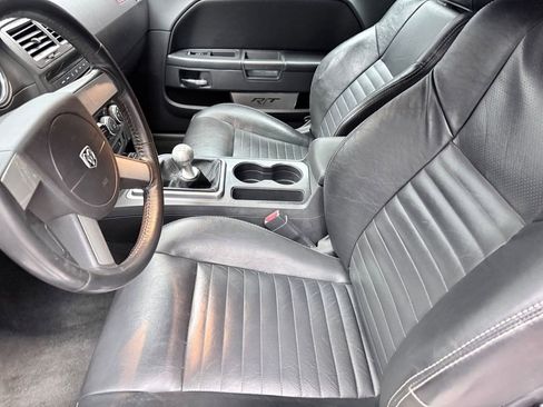 Used 2009 Dodge Challenger R/T RWD image 10