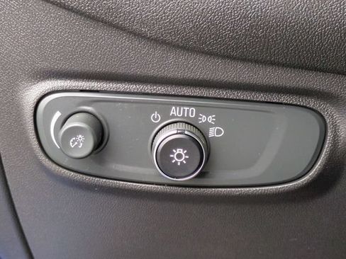Certified 2024 Chevrolet Equinox LT FWD image 24