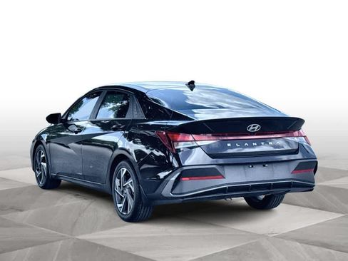 Used 2025 Hyundai Elantra Sport w/ Cargo Package FWD image 6