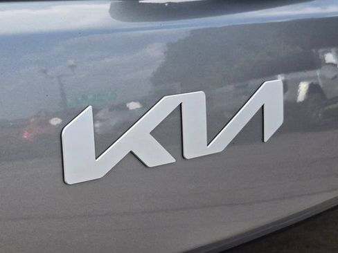 Used 2024 Kia Soul LX FWD image 17