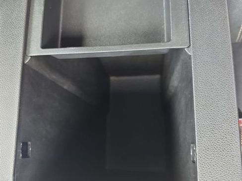 Used 2025 Chevrolet Equinox LT w/ Convenience Package II image 26