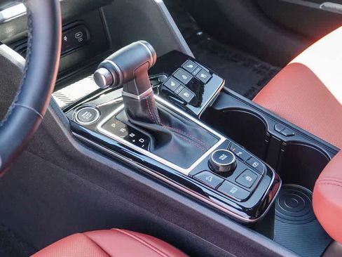 Certified 2025 Kia Sportage SX FWD image 18