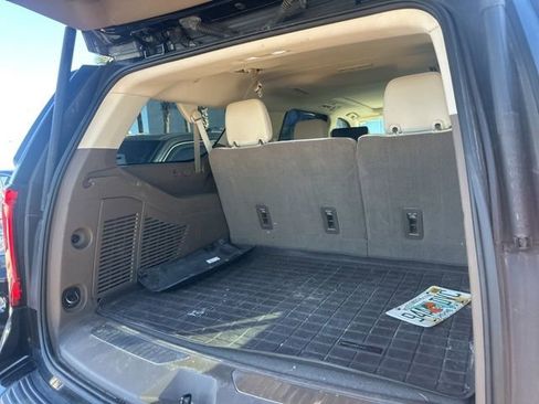 Used 2021 GMC Yukon XL Denali w/ Denali Premium Package image 25