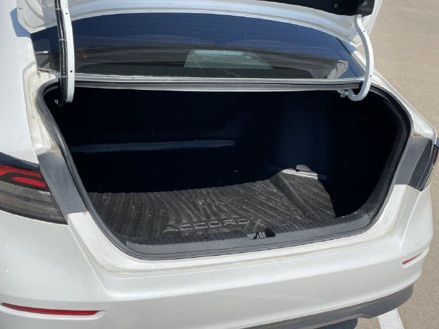 Used 2023 Honda Accord LX image 27
