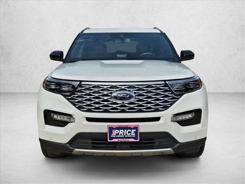 Used 2021 Ford Explorer Platinum w/ Equipment Group 601A image 2