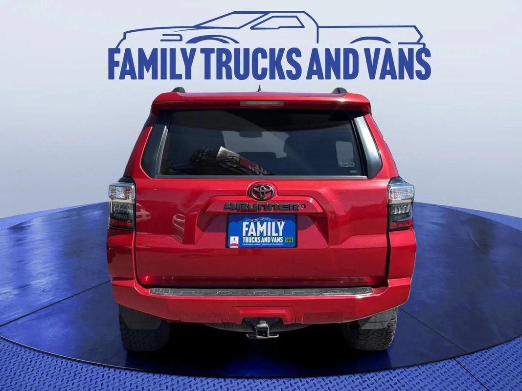 Used 2018 Toyota 4Runner SR5 Premium AWD/4WD image 4