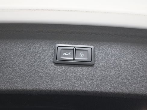 Used 2023 Audi Q5 2.0T Premium AWD/4WD image 24