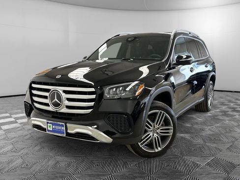 Used 2025 Mercedes-Benz GLS 450 4MATIC image 1