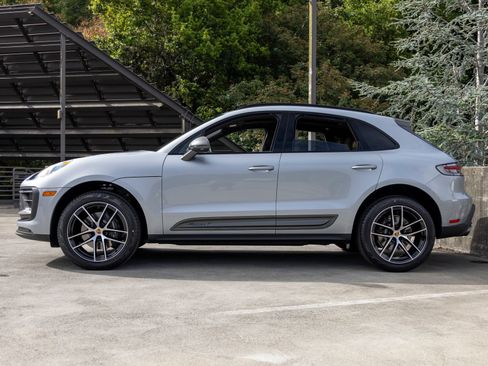New 2026 Porsche Macan Turbo AWD/4WD image 2