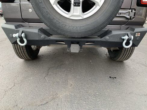 Used 2020 Jeep Wrangler Sport AWD/4WD image 5