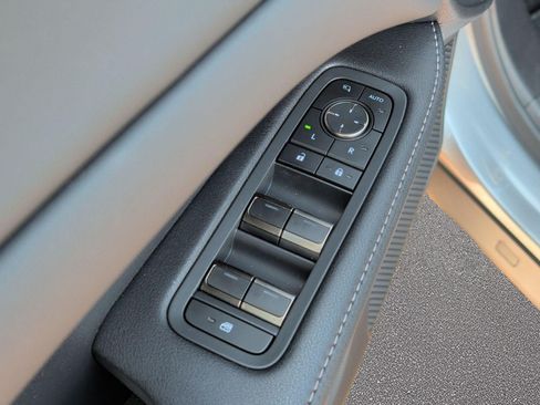 Used 2025 Lexus RX 350 Premium w/ Accessory Package (Z1) FWD image 9