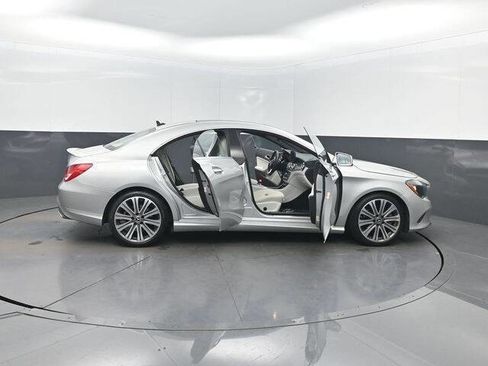 Used 2018 Mercedes-Benz CLA 250 image 40