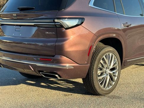 New 2026 Buick Enclave Avenir w/ Super Cruise Package image 15