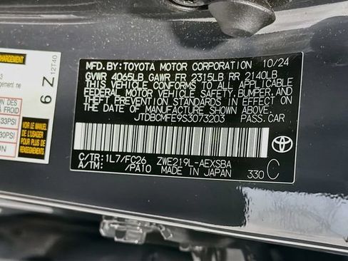 Used 2025 Toyota Corolla SE FWD image 25