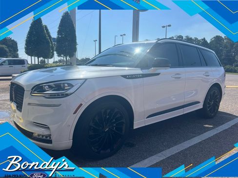 Used 2024 Lincoln Aviator Reserve w/ Equipment Group 201A AWD/4WD image 1