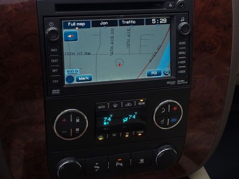 Used 2010 Chevrolet Suburban LTZ image 37