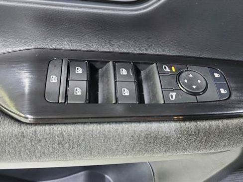 Certified 2026 Nissan Kicks SV FWD image 41